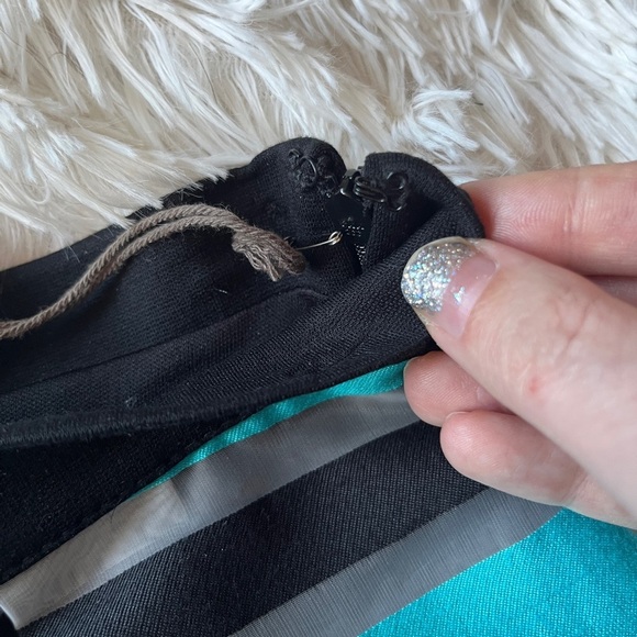 NWT Rare Eva Franco Tiered A-Line Mini Skirt sze 4P Blue Black Sheer Striped - Picture 8 of 12